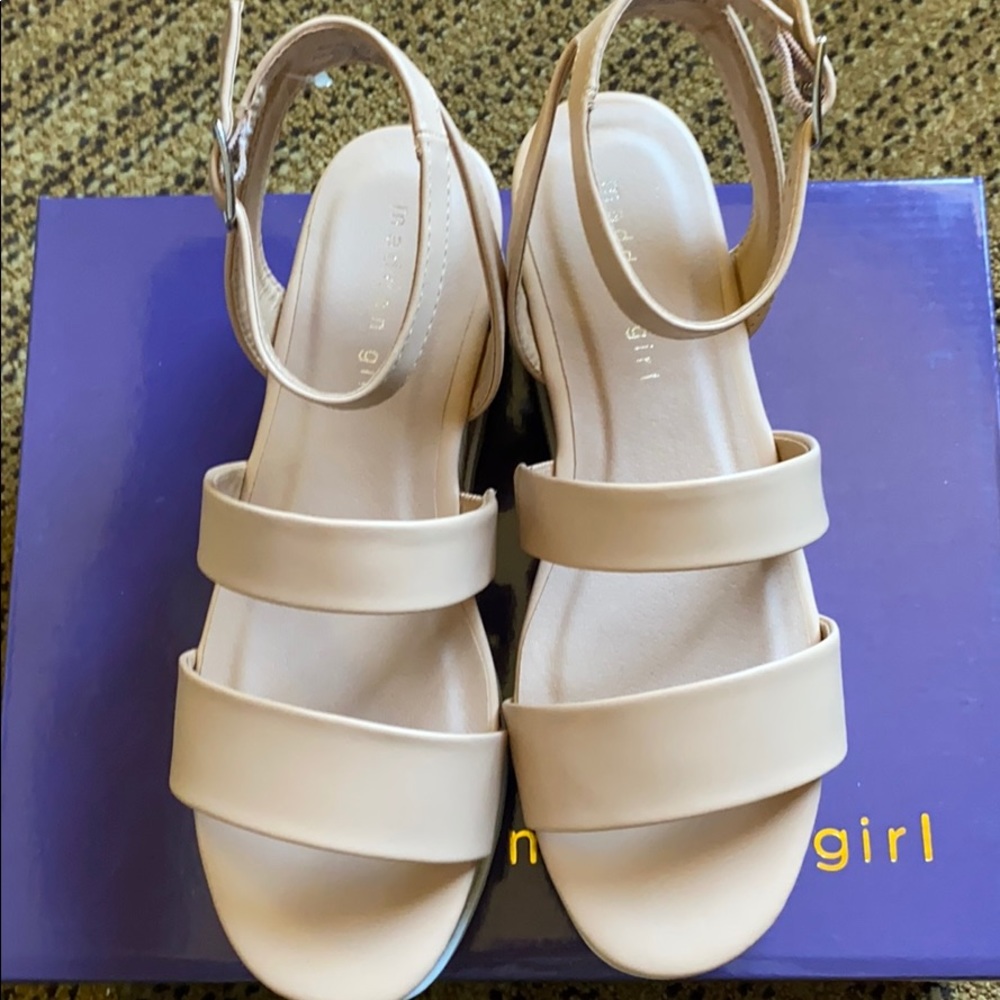 Brand new madden girl platform sandals - Picture 3 of 5